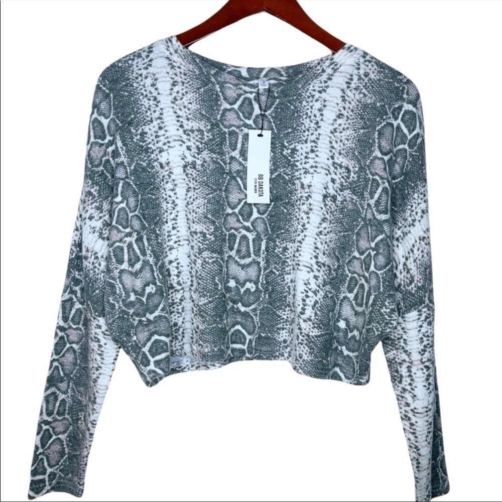 STEVE MADDEN X BB DAKOTA NWT Cropped Python Print Top Size Small